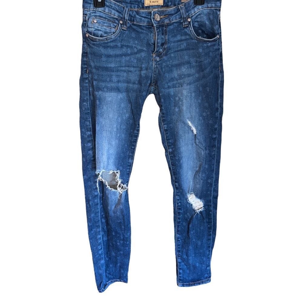 STS Blue medium wash midrise skinny Piper jeans junior size 7